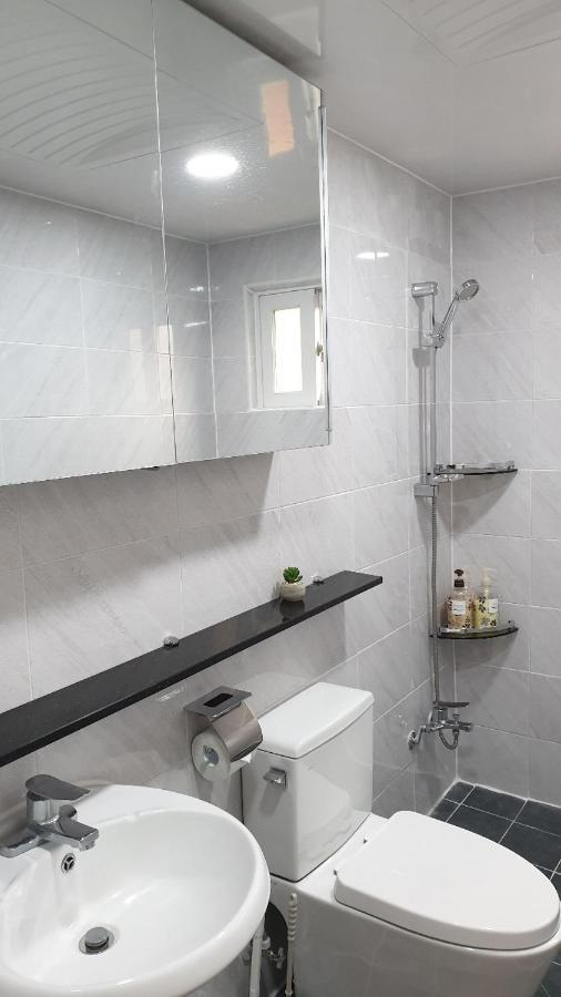 Hongdae Zoe Three Room House Seoul Exterior photo