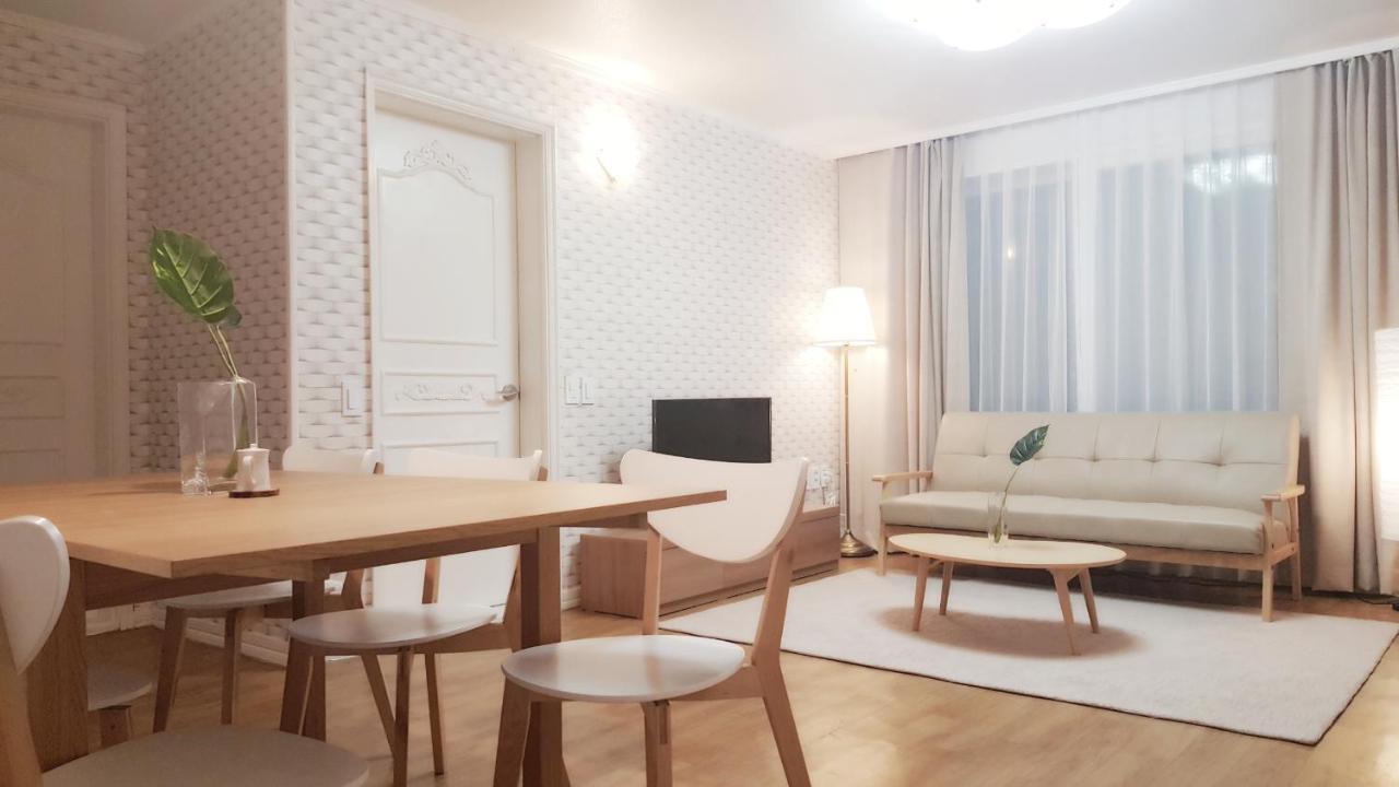 Hongdae Zoe Three Room House Seoul Exterior photo