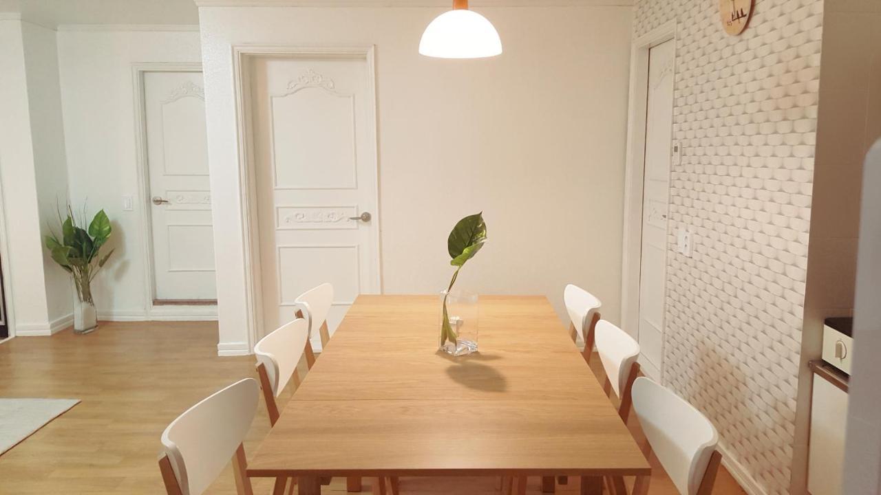 Hongdae Zoe Three Room House Seoul Exterior photo